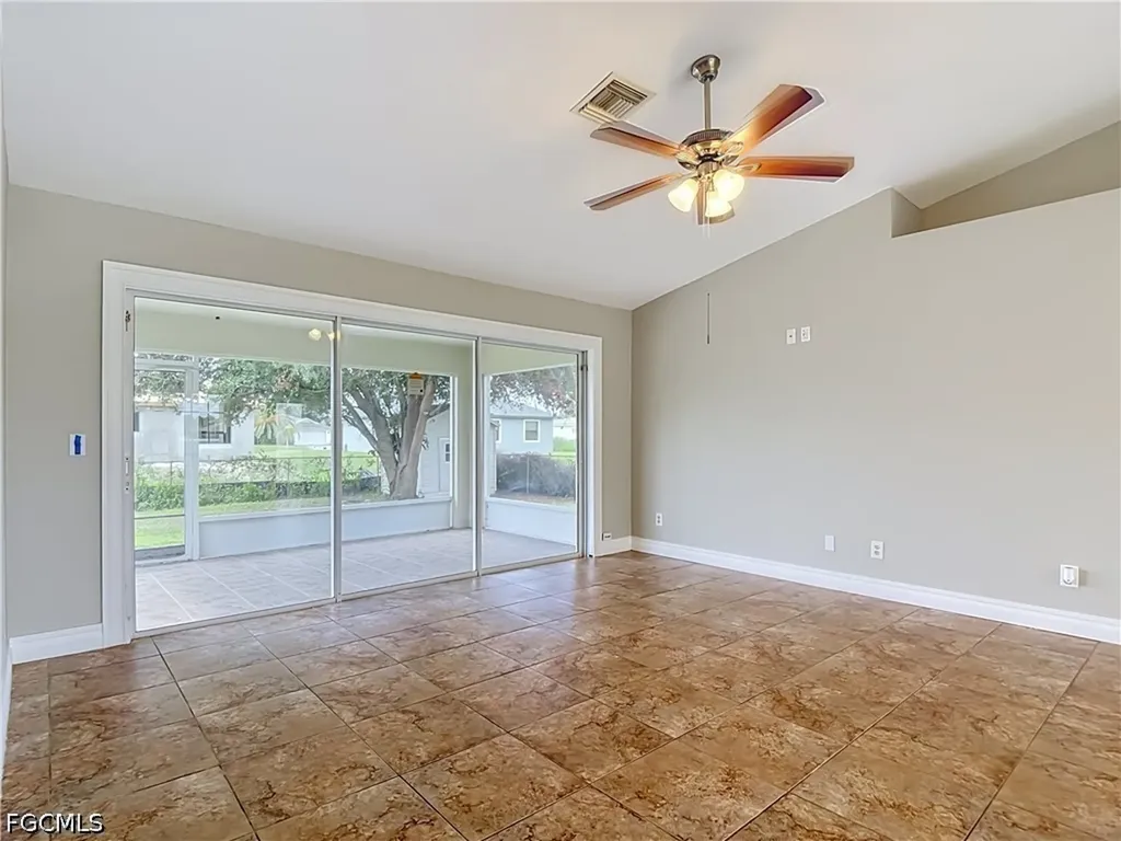3027 38th Street SW Lehigh Acres FL 33976