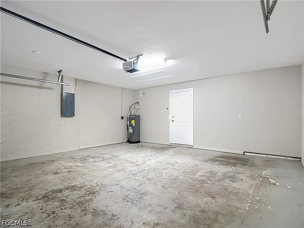 3027 38th Street SW Lehigh Acres FL 33976