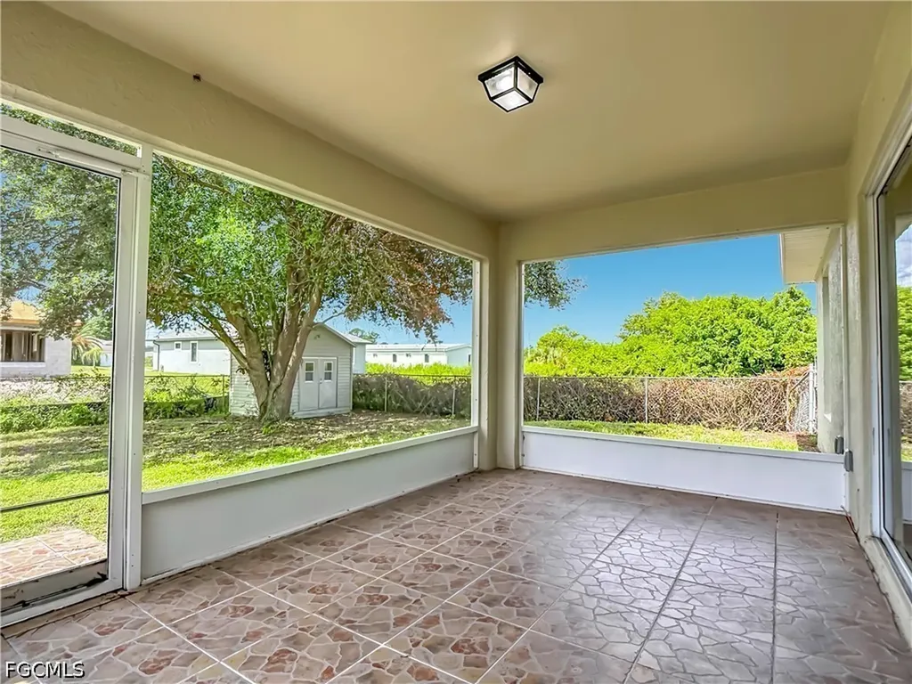 3027 38th Street SW Lehigh Acres FL 33976