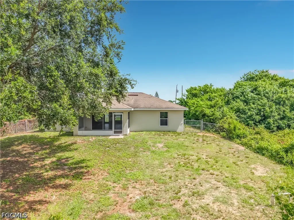 3027 38th Street SW Lehigh Acres FL 33976