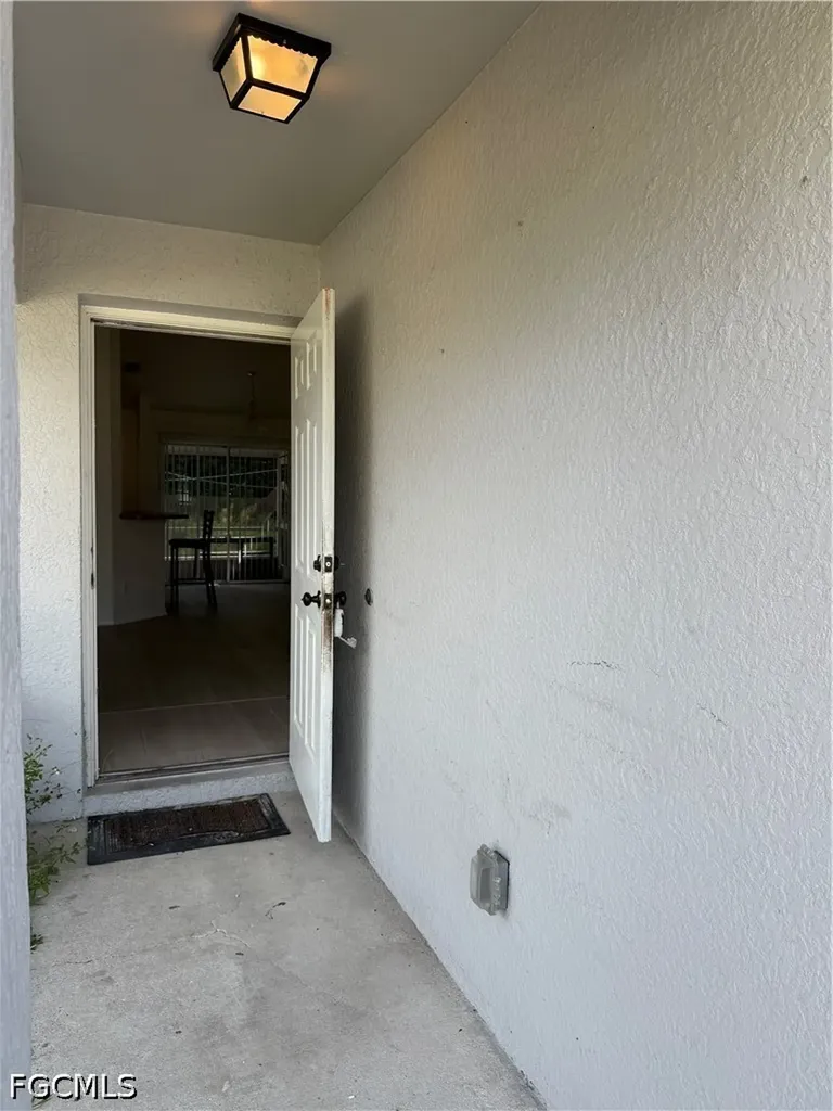 5135 25th Street SW Lehigh Acres FL 33973
