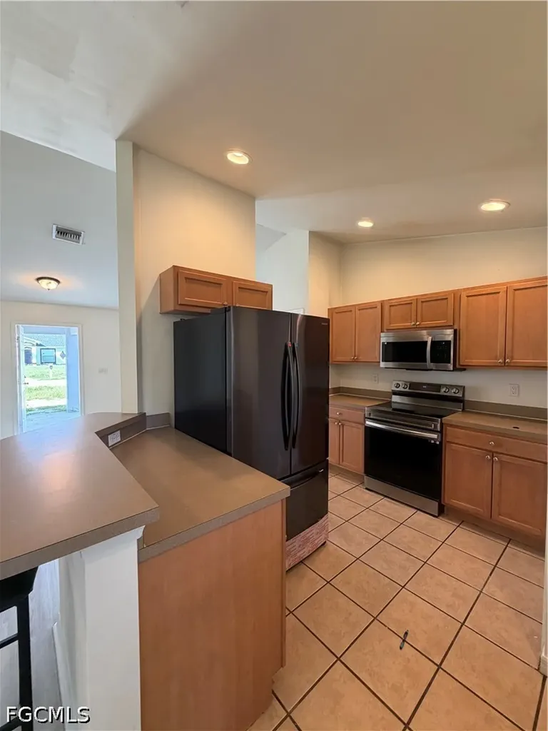 5135 25th Street SW Lehigh Acres FL 33973