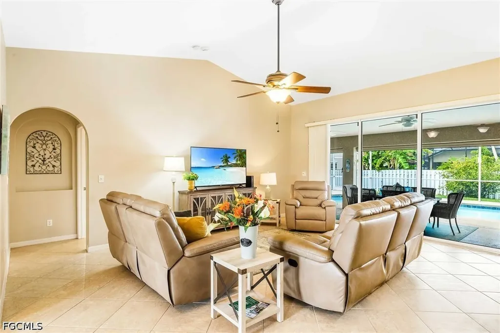 4226 SW 14th Place Cape Coral FL 33914