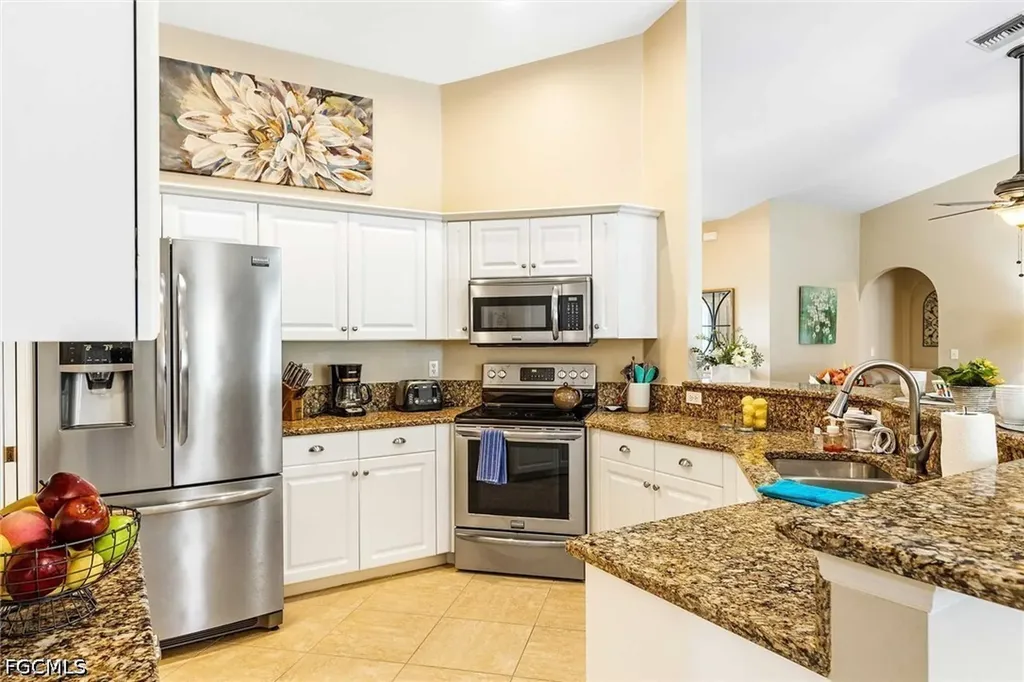 4226 SW 14th Place Cape Coral FL 33914