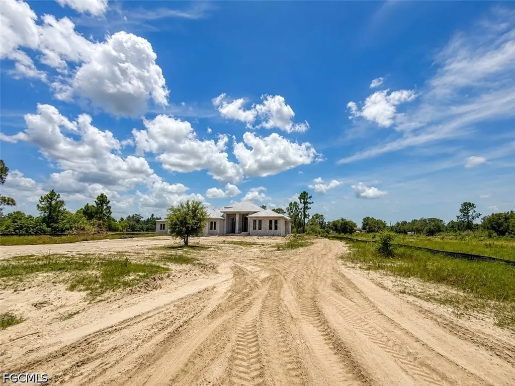 7517 4th Place Labelle FL 33935