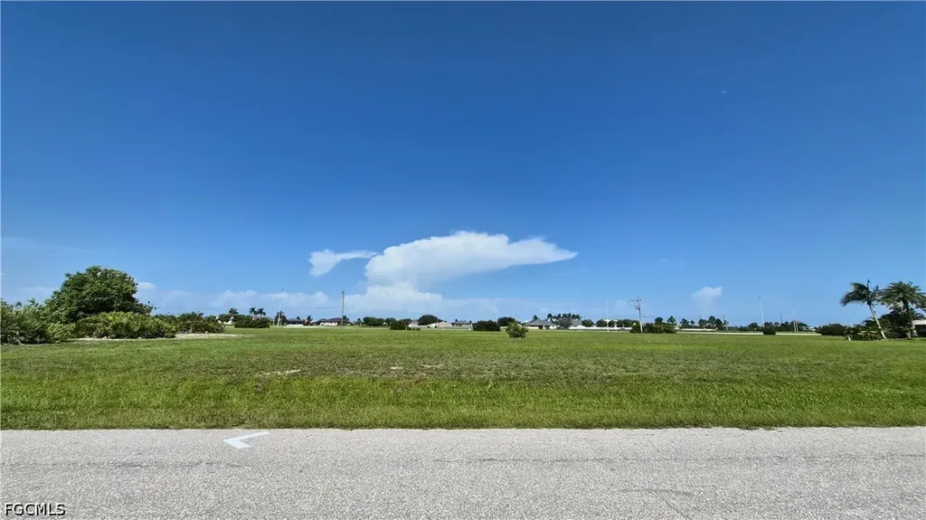 109 NW 32nd Place Cape Coral FL 33993