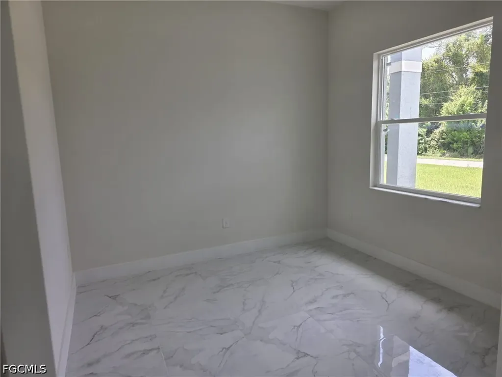 3852 Hopevale Street Fort Myers FL 33905