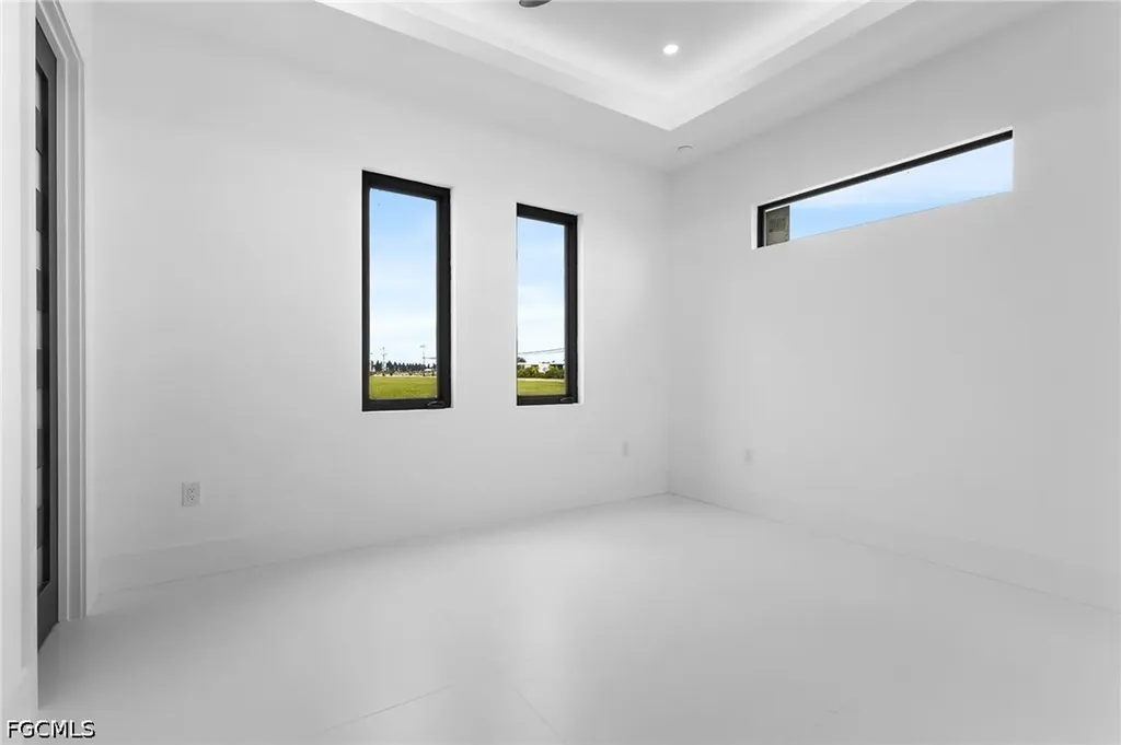 806 NW 33rd Avenue Cape Coral FL 33993