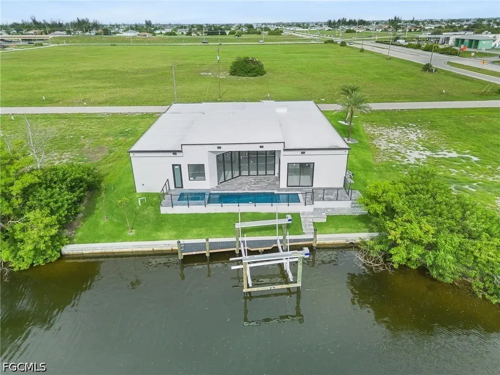 806 NW 33rd Avenue Cape Coral FL 33993
