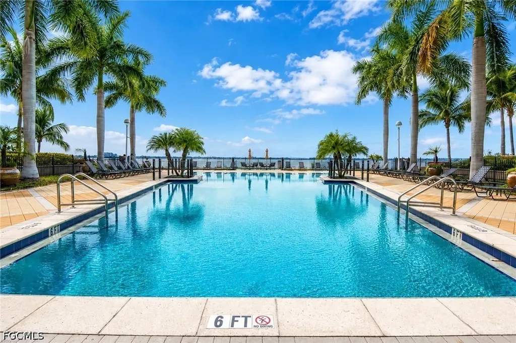 2825 Palm Beach Boulevard Fort Myers FL 33916