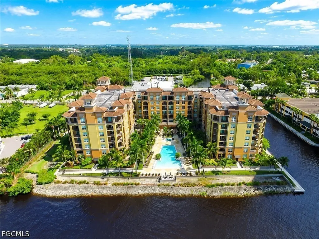 2825 Palm Beach Boulevard Fort Myers FL 33916