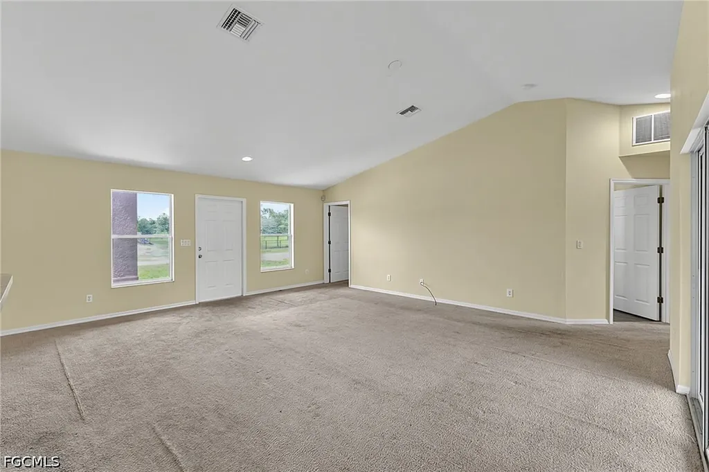 2909 38th Street SW Lehigh Acres FL 33976