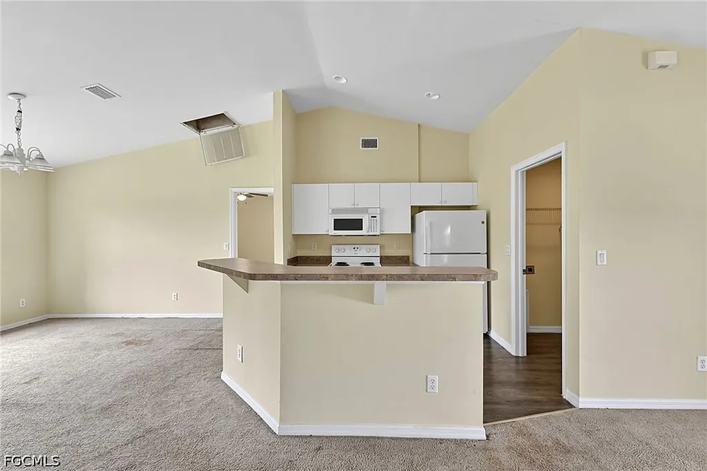 2909 38th Street SW Lehigh Acres FL 33976