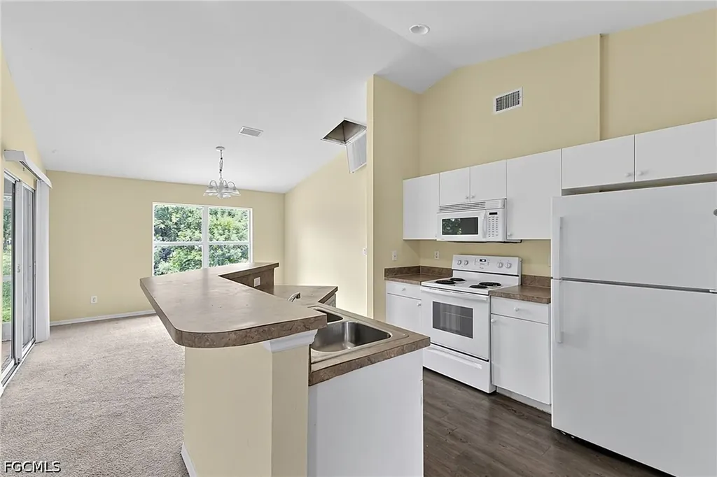 2909 38th Street SW Lehigh Acres FL 33976