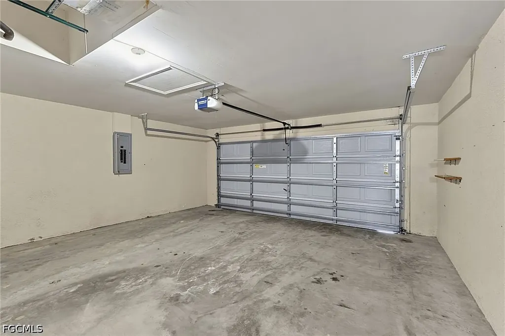2909 38th Street SW Lehigh Acres FL 33976