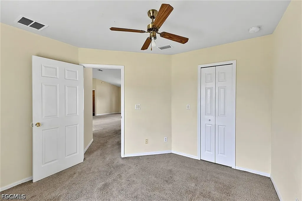 2909 38th Street SW Lehigh Acres FL 33976