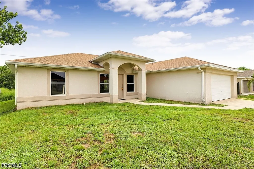 2909 38th Street SW Lehigh Acres FL 33976