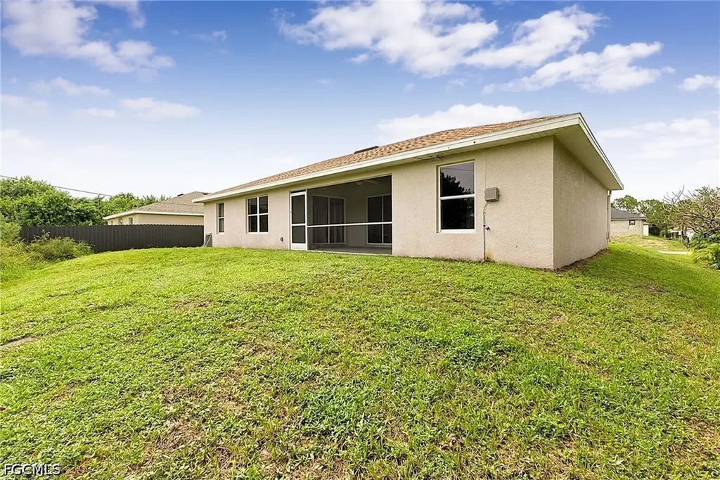 2909 38th Street SW Lehigh Acres FL 33976