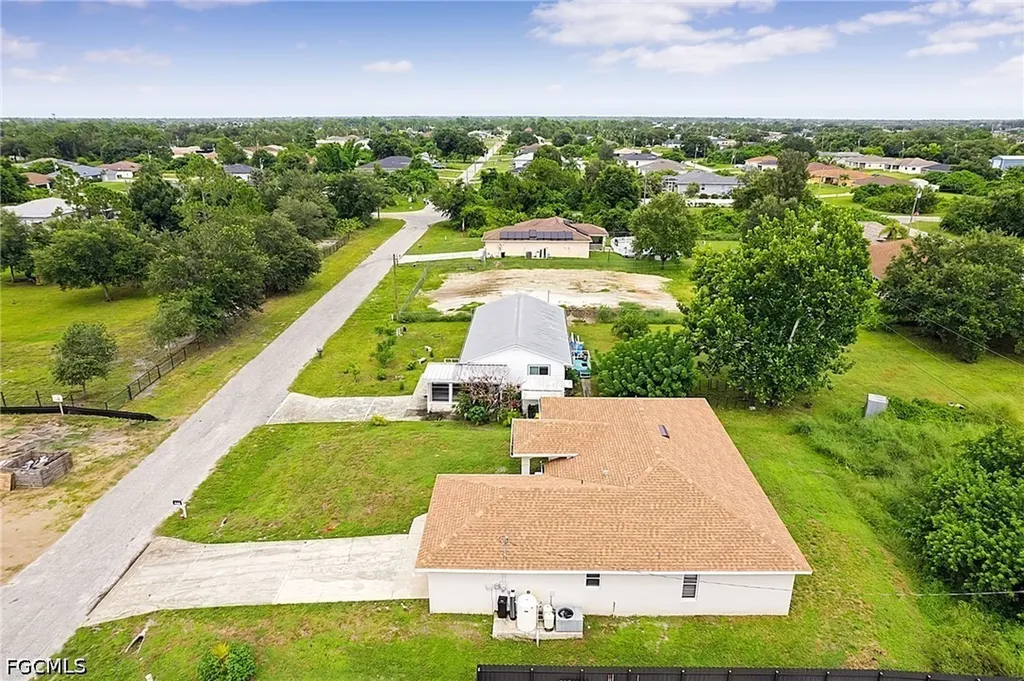 2909 38th Street SW Lehigh Acres FL 33976