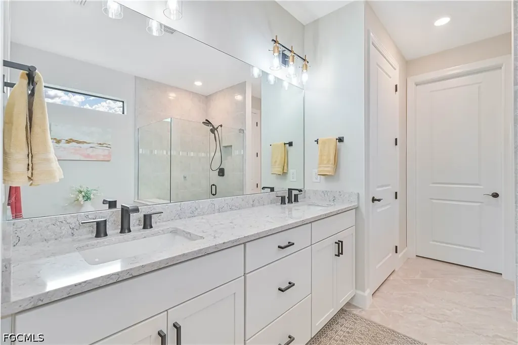 17157 Oakstead Drive Alva FL 33920