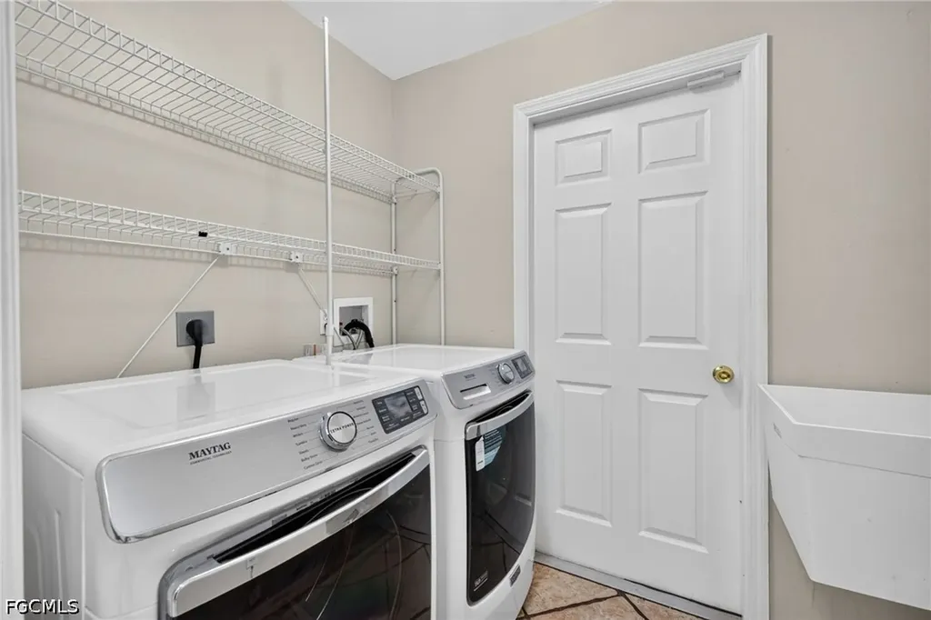 1632 SW 43rd Terrace Cape Coral FL 33914