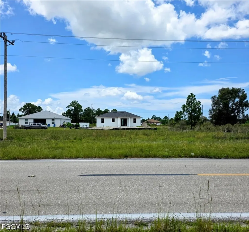 924 Columbus Boulevard Lehigh Acres FL 33974
