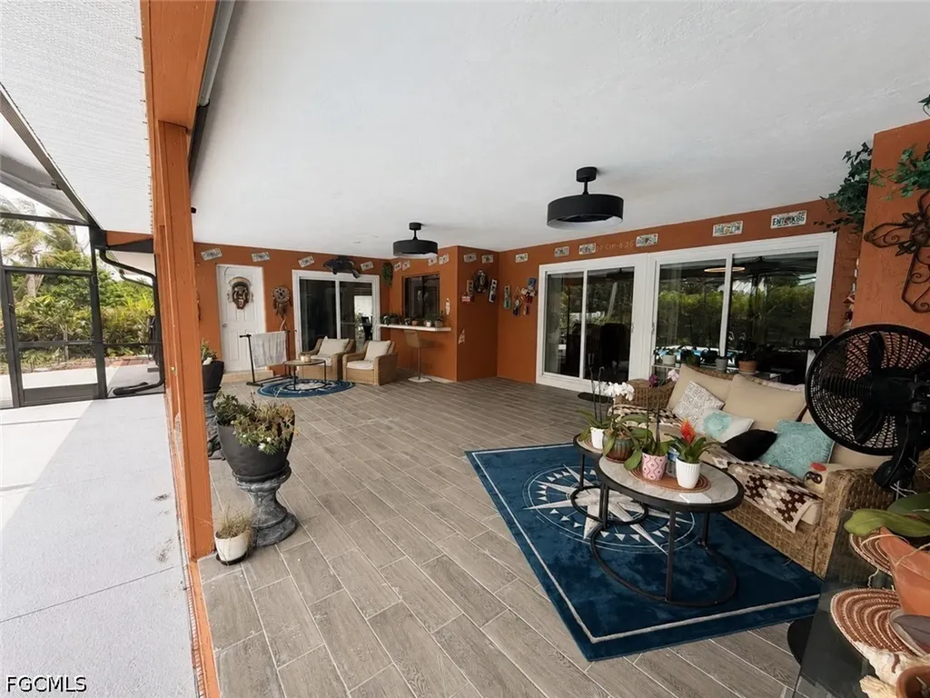 1631 SE 20th Street Cape Coral FL 33990