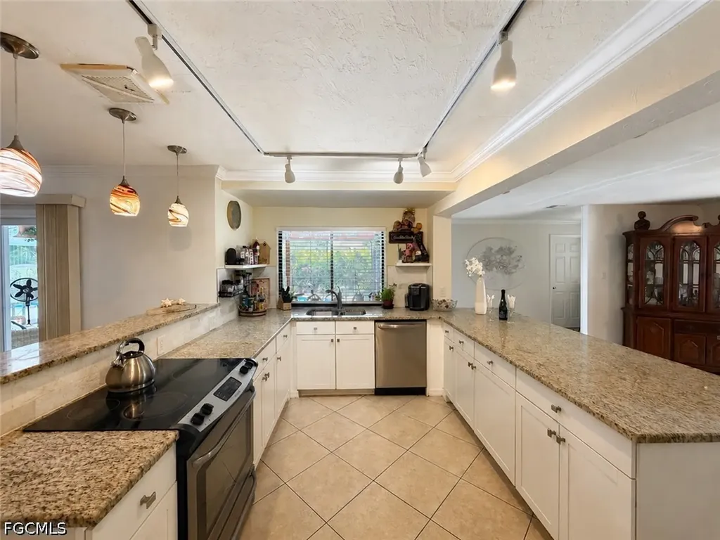 1631 SE 20th Street Cape Coral FL 33990