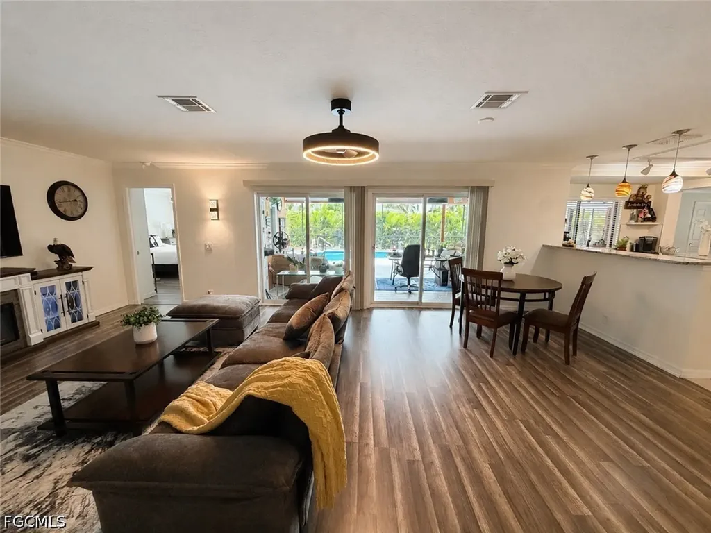 1631 SE 20th Street Cape Coral FL 33990