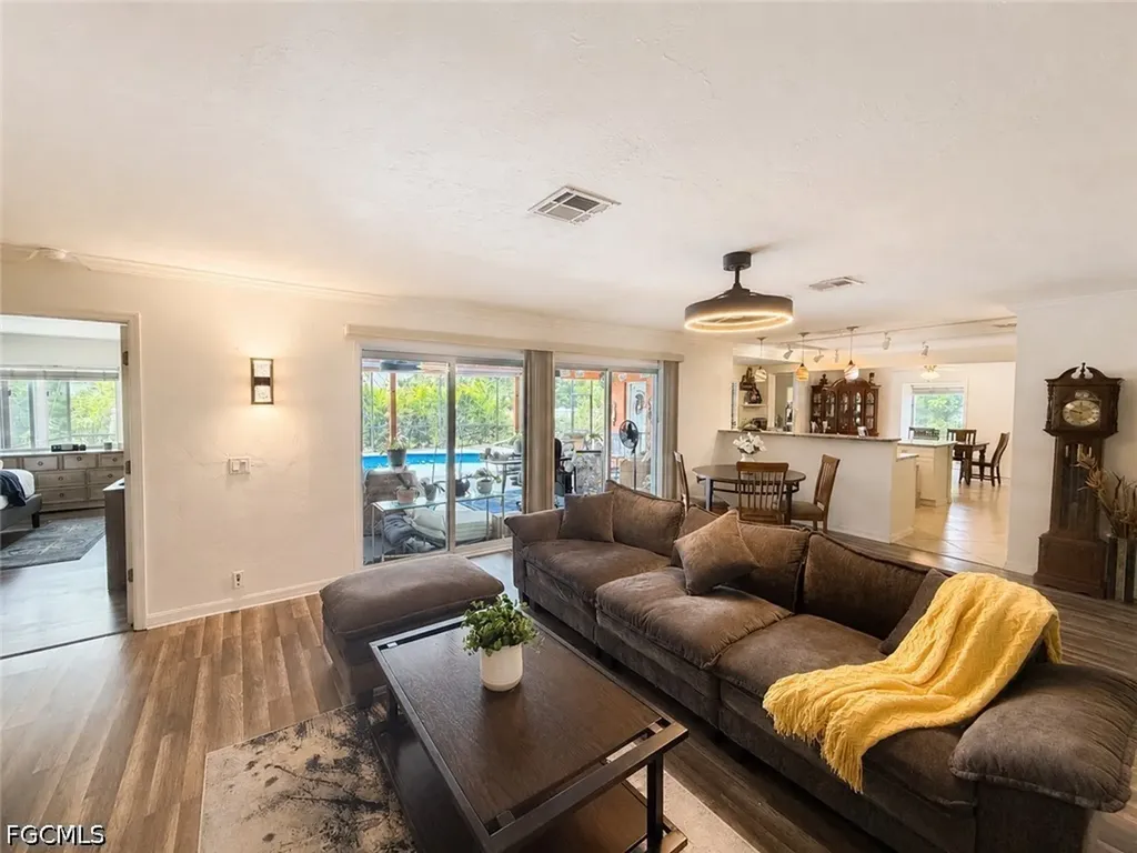 1631 SE 20th Street Cape Coral FL 33990