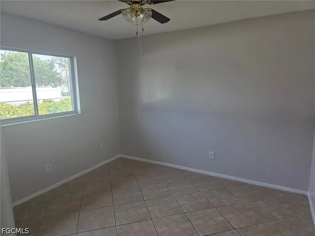 1542 Canal Street Lehigh Acres FL 33936