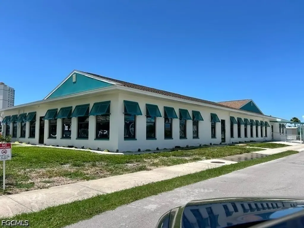 19681 Summerlin Road D-57 Fort Myers FL 33908
