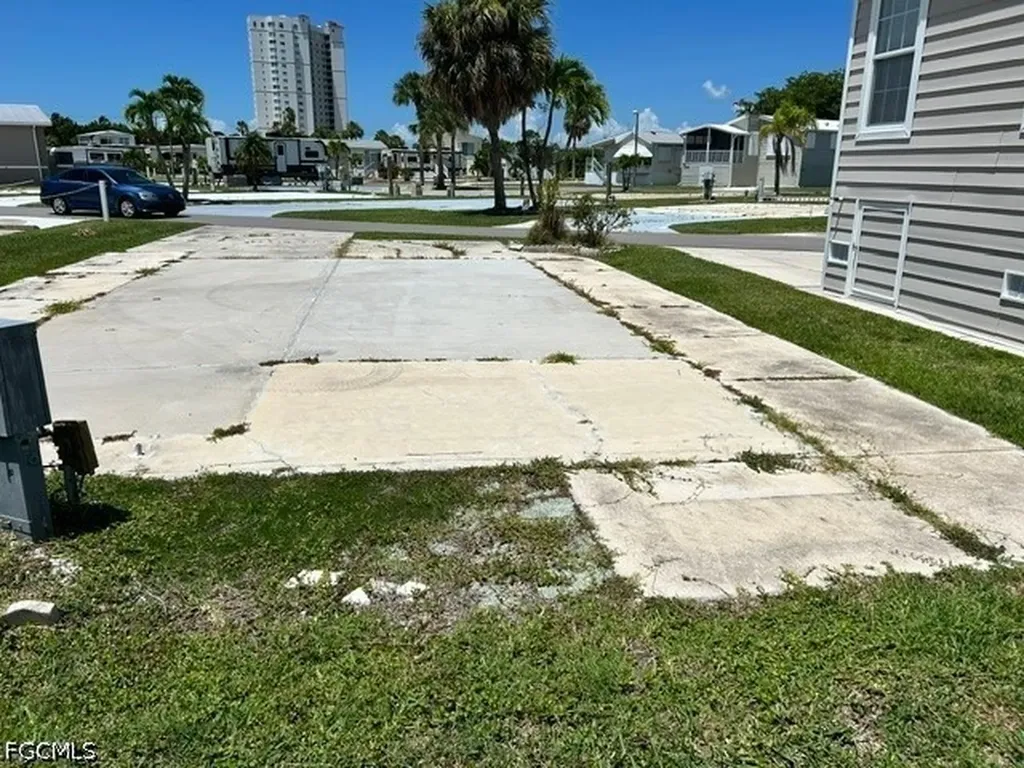 19681 Summerlin Road D-57 Fort Myers FL 33908