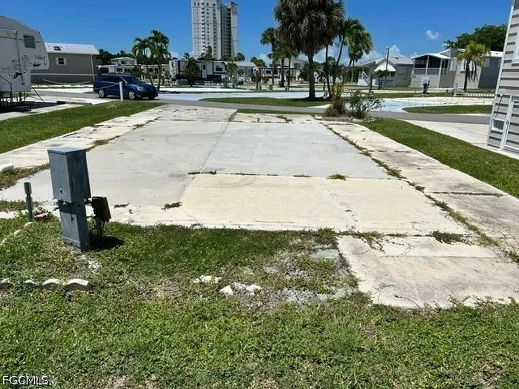 19681 Summerlin Road D-57 Fort Myers FL 33908