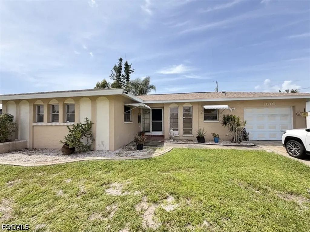 1510 SE 42nd Street Cape Coral FL 33904