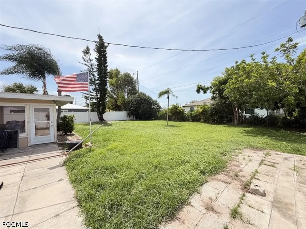 1510 SE 42nd Street Cape Coral FL 33904