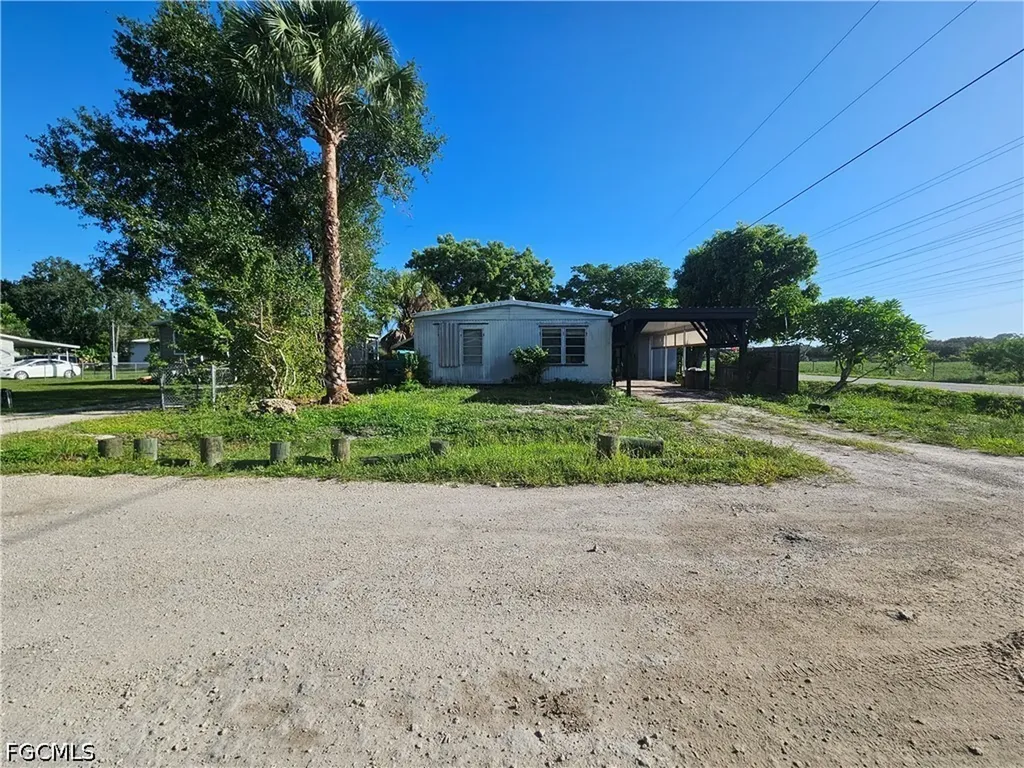 18210 Deuce Road North Fort Myers FL 33917