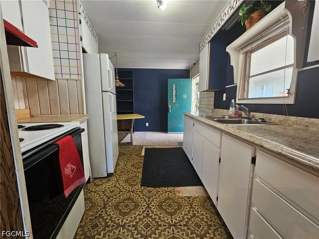 18210 Deuce Road North Fort Myers FL 33917