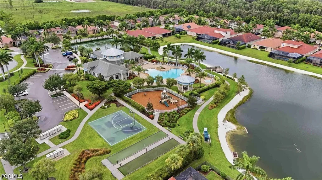 4439 Dutchess Park Road Fort Myers FL 33916