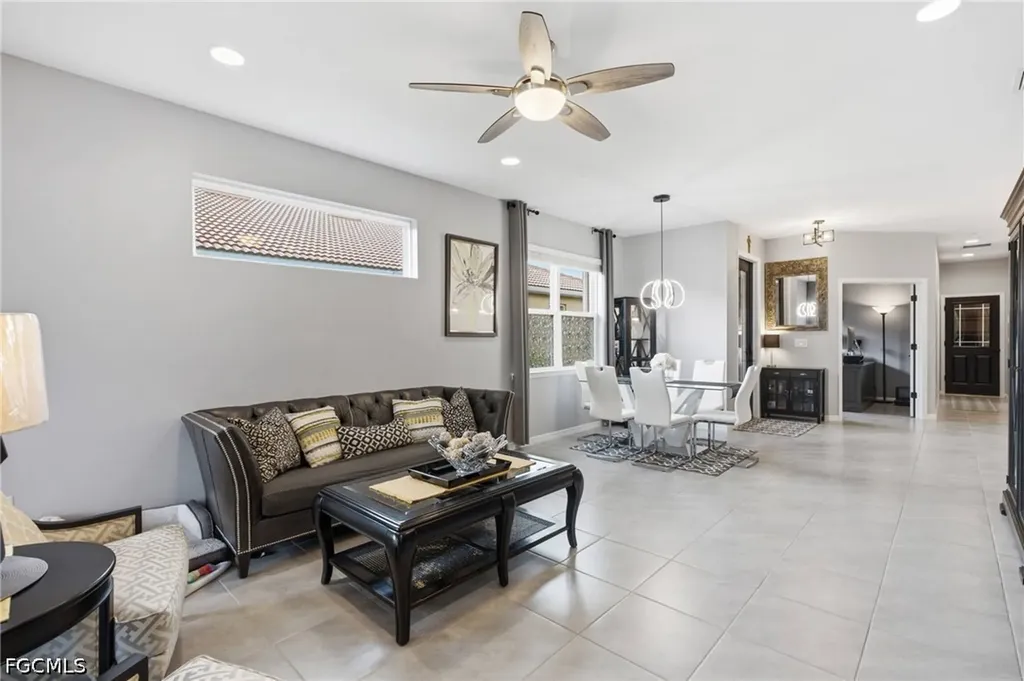 4439 Dutchess Park Road Fort Myers FL 33916