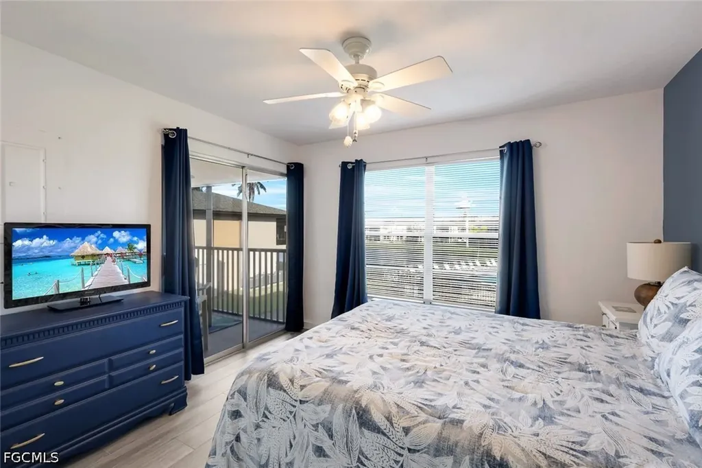 16881 Davis Road Fort Myers FL 33908