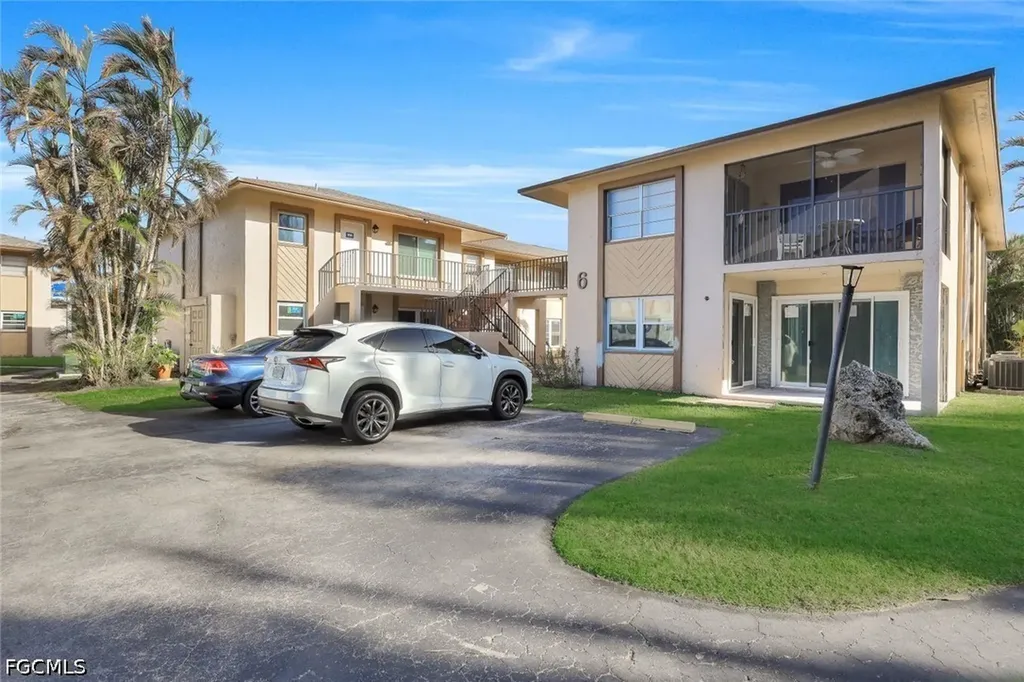 16881 Davis Road Fort Myers FL 33908