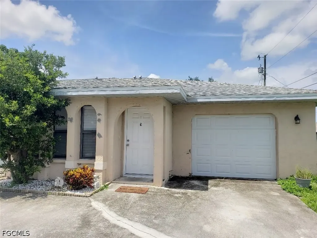 405 SE Van Loon Terrace Cape Coral FL 33990