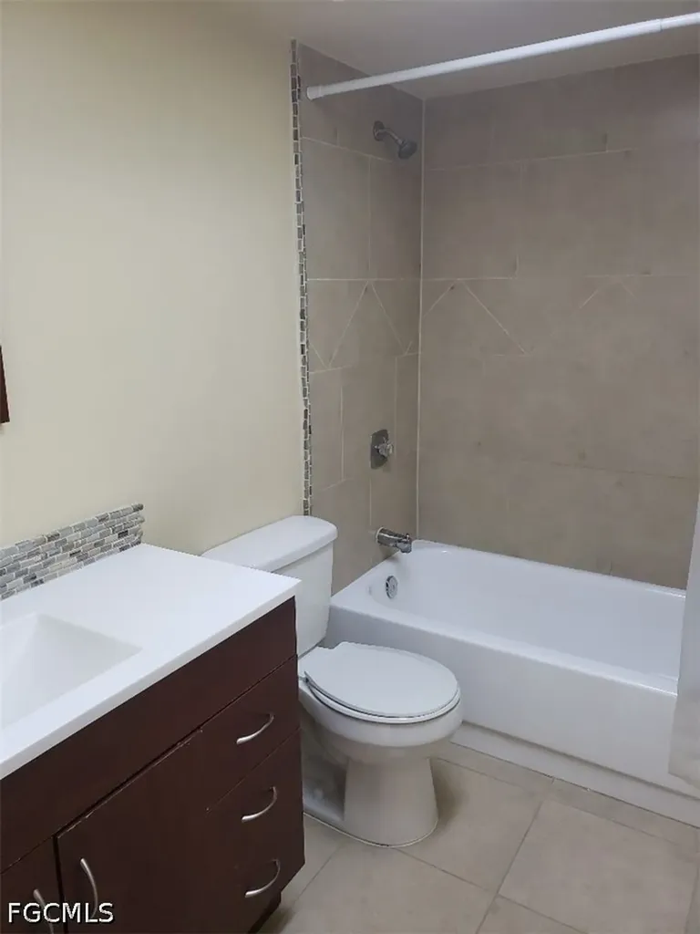 405 SE Van Loon Terrace Cape Coral FL 33990
