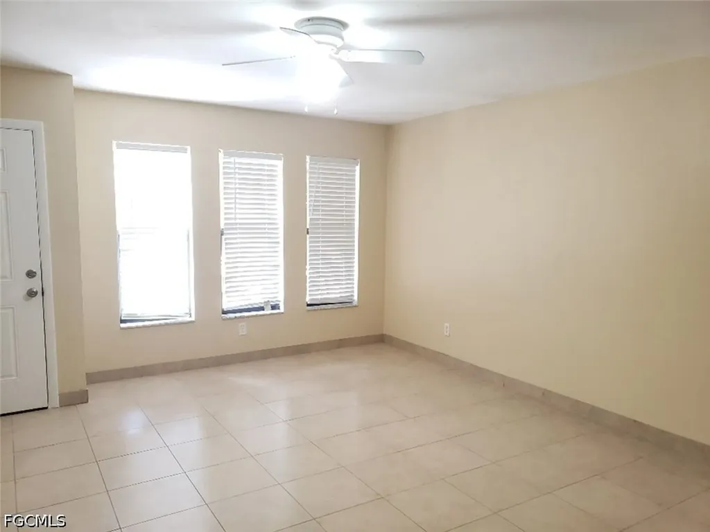 405 SE Van Loon Terrace Cape Coral FL 33990