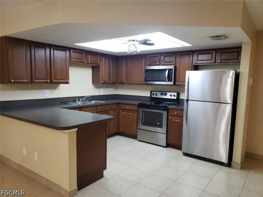 405 SE Van Loon Terrace Cape Coral FL 33990
