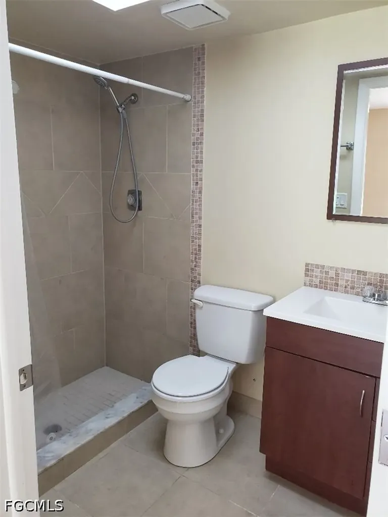 405 SE Van Loon Terrace Cape Coral FL 33990
