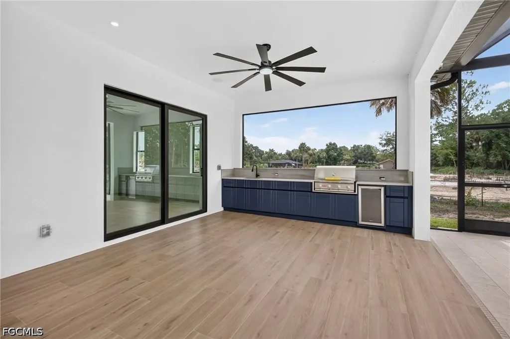 453 25th Street SW Naples FL 34117