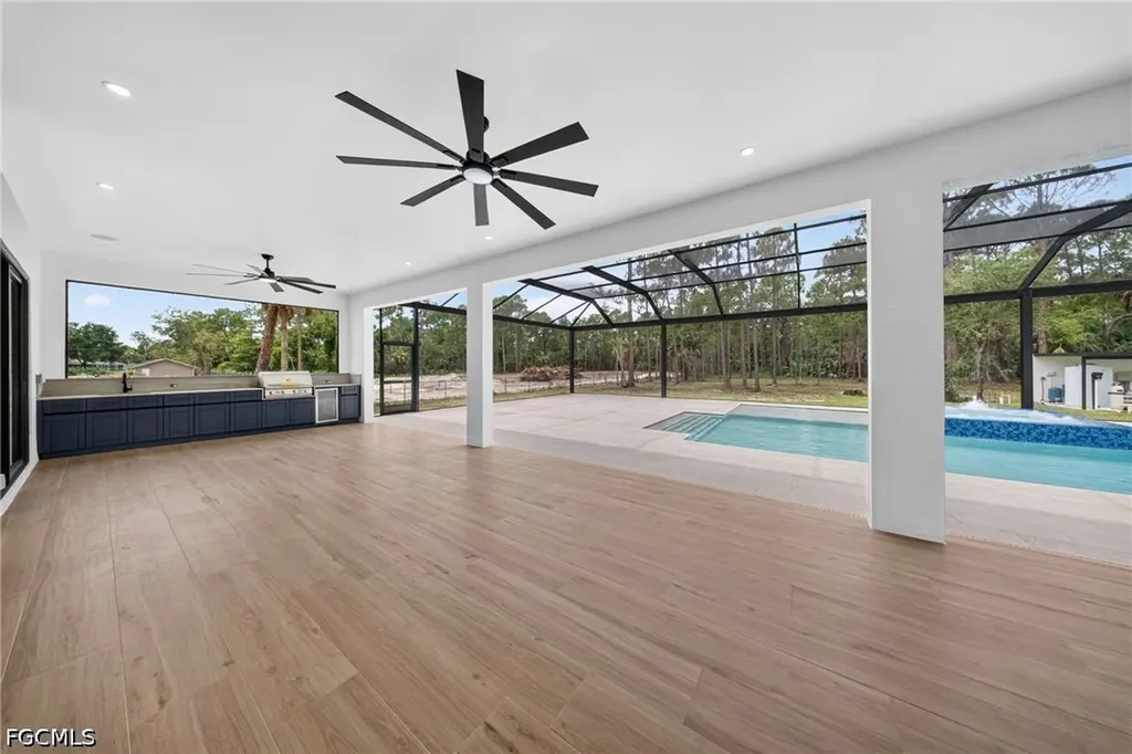 453 25th Street SW Naples FL 34117