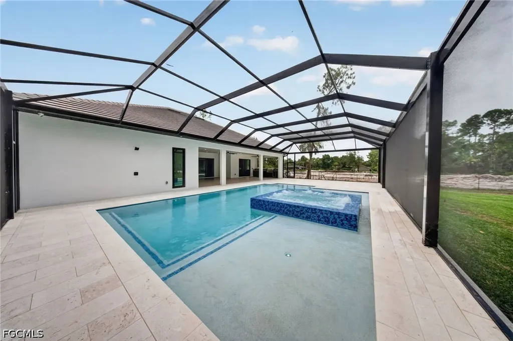 453 25th Street SW Naples FL 34117